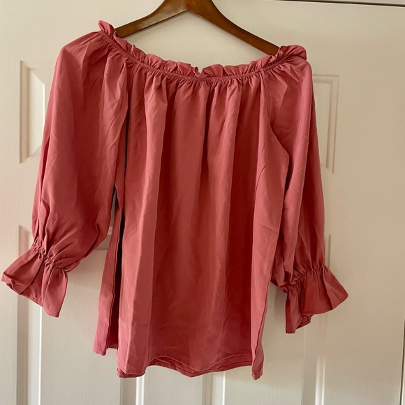 Pink versatile top. - Picture 2 of 2